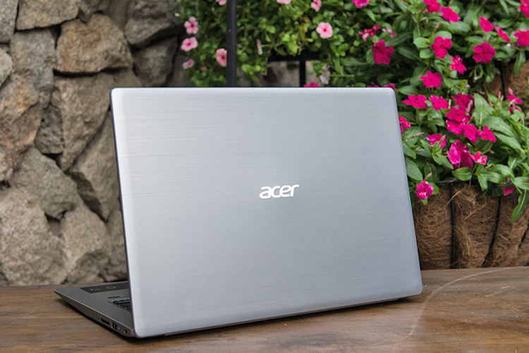 Laptop Acer Swift SF314-52-55UF NX.GQGSV.002 Core i5-8250U/Win 10 (14 inch) - Sliver - Hàng Chính Hãng