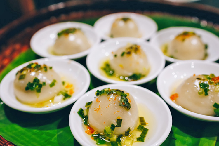 Buffet Trưa Với 70 Món Á, Âu, Việt Và Hải Sản Nướng - Nhà hàng - Liberty Hotel Saigon Parkview