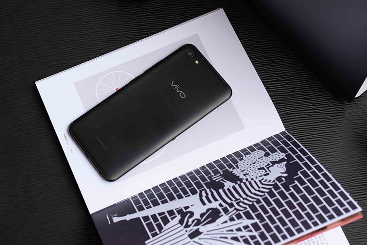 Điện Thoại Vivo Y81 - Hàng Chính Hãng