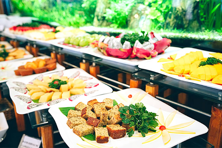 Buffet tối cuối tuần 70 món - Nhà hàng Liberty Hotel Saigon Parkview