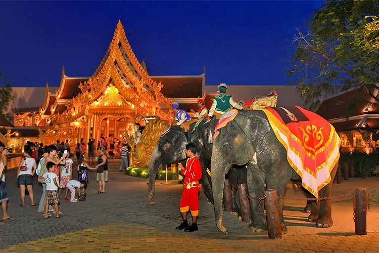 Vé Xem Show Phuket Fantasea, Thái Lan - Ghế Thường + Xe Đưa Đón